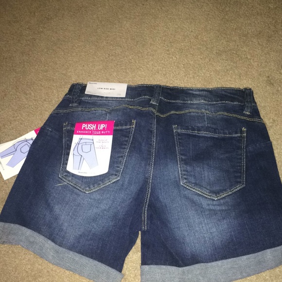 Bluenotes low rise ripped jean shorts - Picture 2 of 2